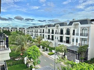 Bán nhà phố lavila cách aeon long an 200m.nhà đã hoàn thiện nội thất cao cấp đẹp.giá 5ty6.