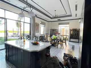 Bán liền kề mặt sông vip nhất vinhomes vũ yên 108m2 sổ đỏ, tặng thêm 100m2 sân vườn.  0915 011 ***