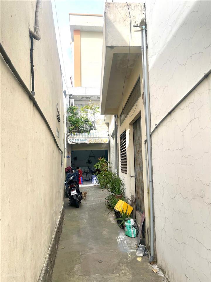 Bán nhà đường cách mạng tháng 8 cần thơ, trệt lầu, đối diện ngân hàng vietcombank, rất đẹp