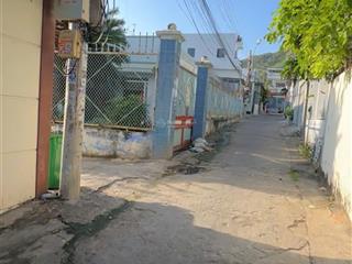 Cần tiền bán dãy trọ đang hoạt động tốt phường vĩnh hòa, gần biển đang hoạt động tốt, sổ đỏ lâu dài