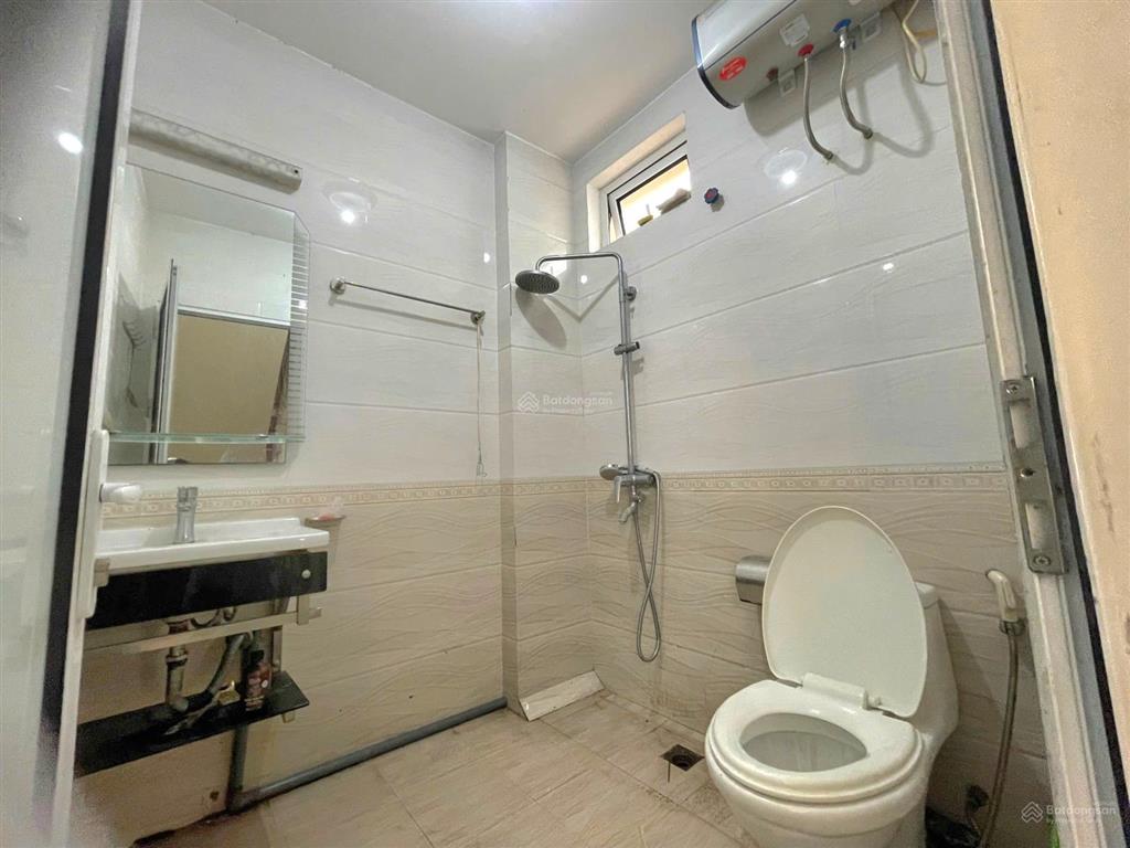 Mặt phố yên xá, 3 ô tô tránh nhau, kinh doanh tốt, nhà đẹp ở luôn, giá tốt 36m2 5t