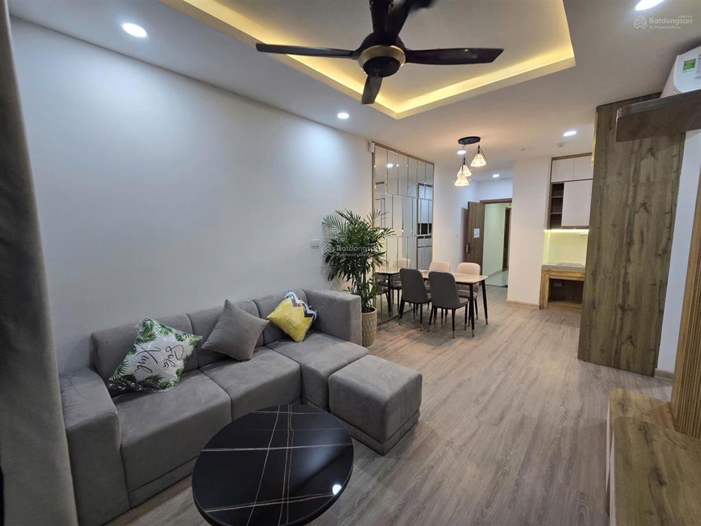 Chính chủ bán căn hộ ssh08 2pn 2wc nhà trống ko nội thất. căn thương mại có sổ sang tên liền