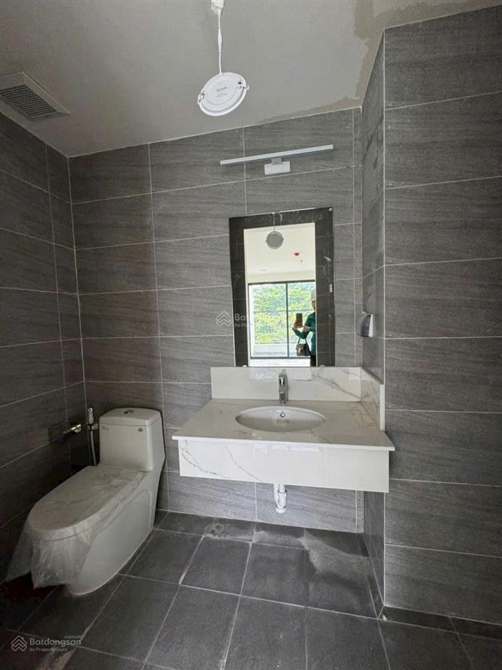 Chính chủ bán căn hộ ccu01 2pn 2wc 65m2