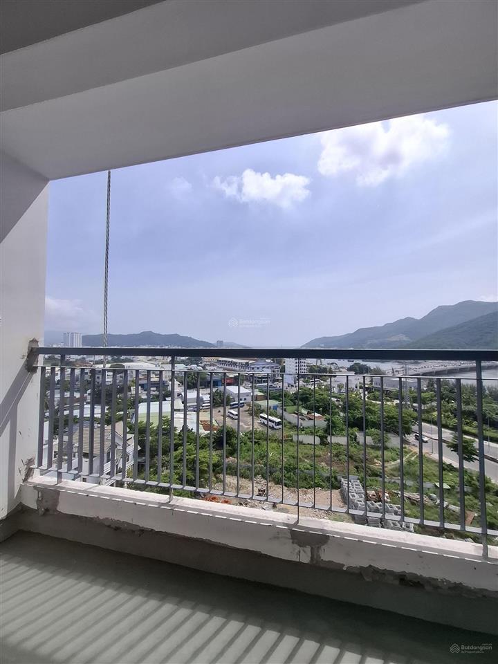 Chính chủ bán căn hộ ccu01 2pn 2wc 65m2