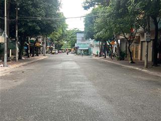 Siêu phẩm nhà mặt tiền còn sót lại duy nhất nhà 2 mt đường 3 xe  tránh nhau