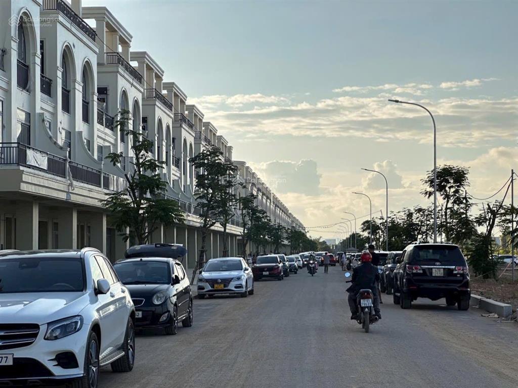 Chính chủ cần bán lô góc hoa hậu quy nhơn iconic lk18  01,  ngay 0903 601 ***
