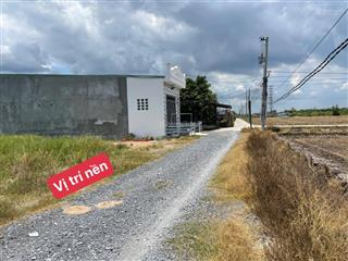 Nền đất ở 122m2 hẻm ấp 7, nhựt chánh, bến lức, long an. không quy hoạch, đường ô tô.