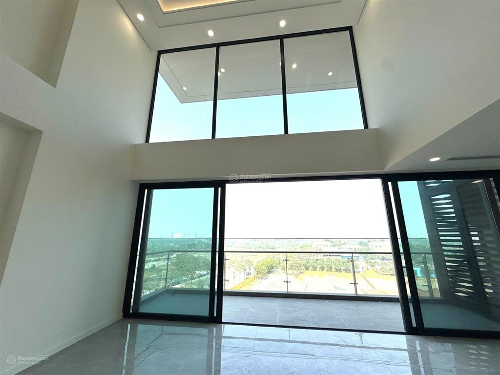 Chính chủ bán giá rẻ duy nhất căn duplex 3 ngủ đẹp