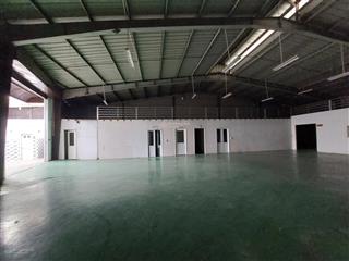 Thuê kho, nhà xưởng quận 7 dt 500m2 có văn phòng, wc, điện nước đủ  lâu dài trên 3 năm