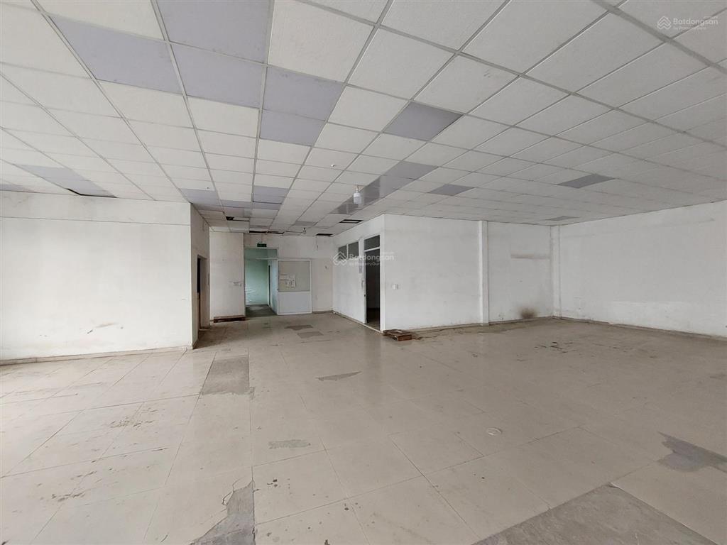 Cho thuê kho quận 7 dt 900m đường nguyễn văn quỳ, làm livestream, studio, logistic, thể thao...