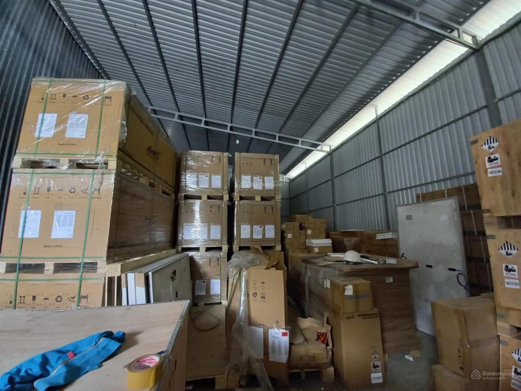 Cho thuê nhà kho nhỏ quận 7 dt 130m2 trần cao 7m