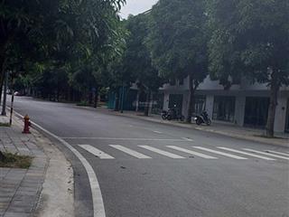 Cần bán nhà phố 1c, thung lũng mùa xuân. dt 90m2. mặt đường trục chính.  0932 375 ***