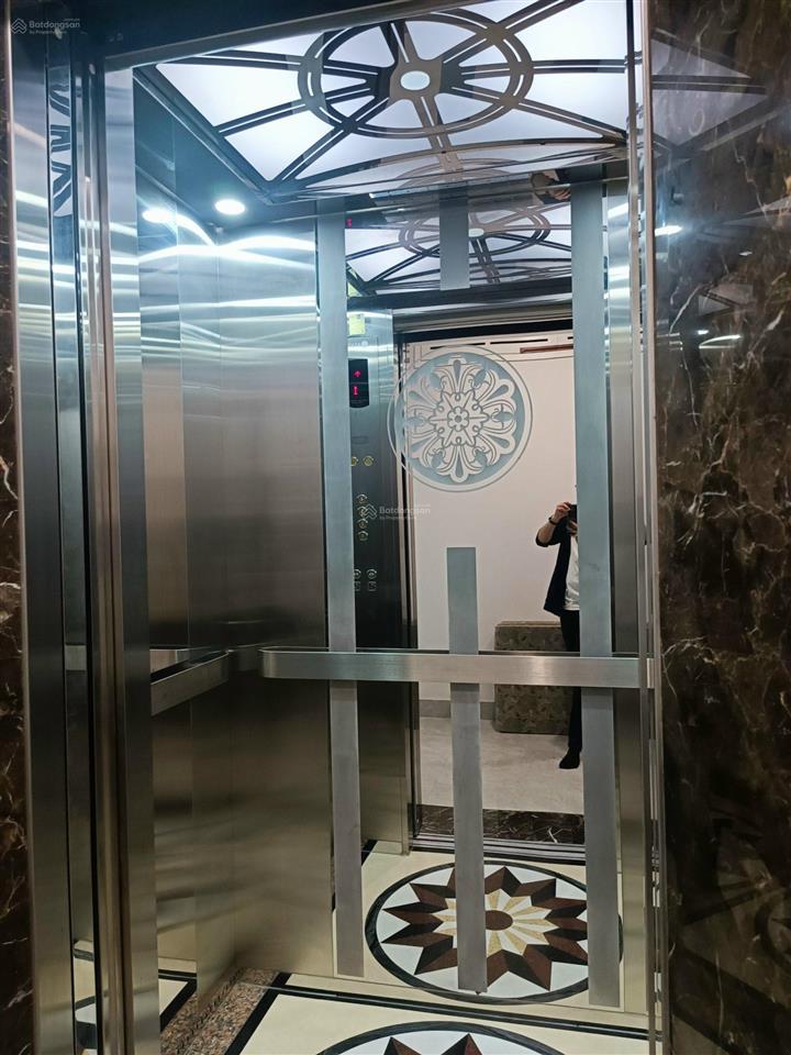 Bán gấp nhà phố thủy nguyên. dt 100m2, đã hoàn thiện đẹp