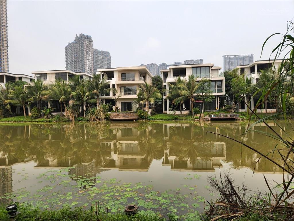 Chủ nhà gửi bán biệt thự đảo 300m2 hồ tây bắc cửa vào đông nam