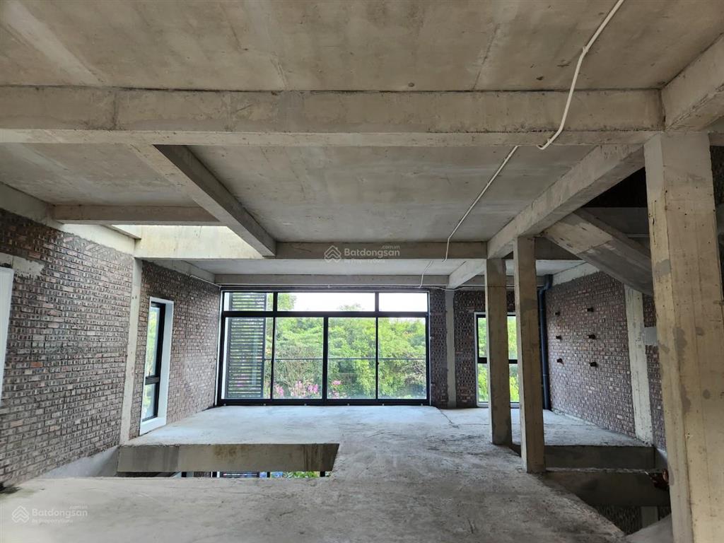 Chủ nhà gửi bán biệt thự đảo 300m2 hồ tây bắc cửa vào đông nam