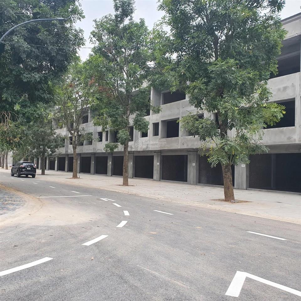 Bán nhà phố giá rẻ nhất các khu ecopark diện tích 105m2 giá 17.5 tỷ.  0932 375 ***