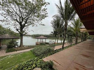 Cần cho thuê biệt thự đảo 300m2 hoàn thiện đẹp, đầy đủ nội thất, khu vip nhất ecopark