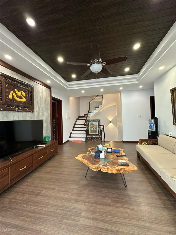 Bán biệt thự mimosa mặt công viên 226m2 hoàn thiện full nội thất đẹp. giá rẻ nhất   0932 375 ***