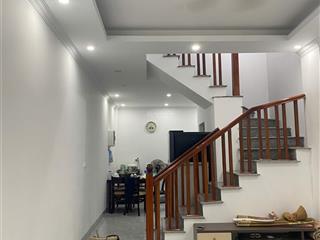 Bán nhà 3 tầng 40m2, phố nối, gần chợ bao bì.