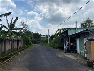 281m2 lô góc đường nhựa số 1 bông trang, xuyên mộc. 1 tỷ 650, sổ riêng 100m2 tc