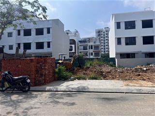 Lô đất sạch đẹp đường b5 kđt vcn phước long ii, không vướng tủ điện chỉ 5,28 tỷ/ 0931 800 ***