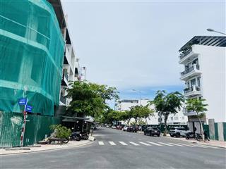 Lô sạch đẹp xây nhà, vị trí đẹp đường 8e kđt hà quang ii kề góc đường số 7 chỉ 5,9 tỷ/ 0931 800 ***