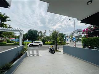 Nhà đẹp đối diện hồ bơi the capella gói 8 mỹ gia, full nội thất chỉ 10,5 tỷ/  0931 800 ***