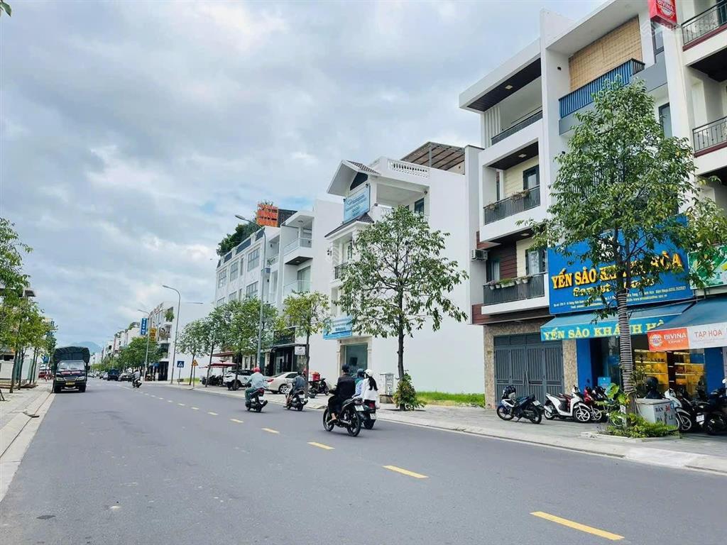 Lô sạch đẹp mặt tiền thích quảng đức kđt hà quang ii ngay ngã tư tố hữu chỉ 115tr/m2