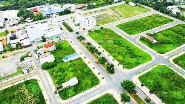 Chủ cần tiền bán ngộp lô đất khu dân cư phước đông giá chỉ 1 tỷ 060