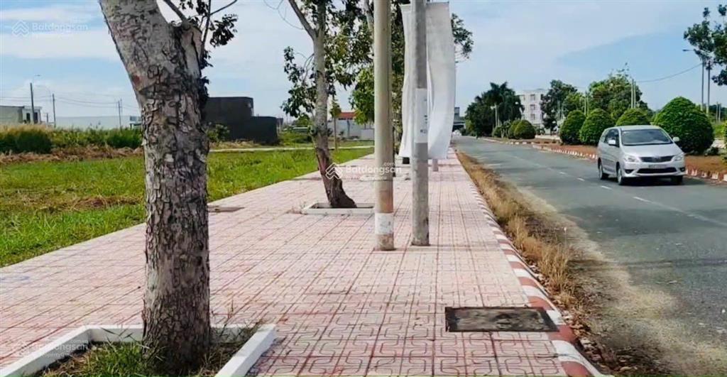 Chủ cần tiền bán ngộp lô đất khu dân cư phước đông giá chỉ 1 tỷ 060