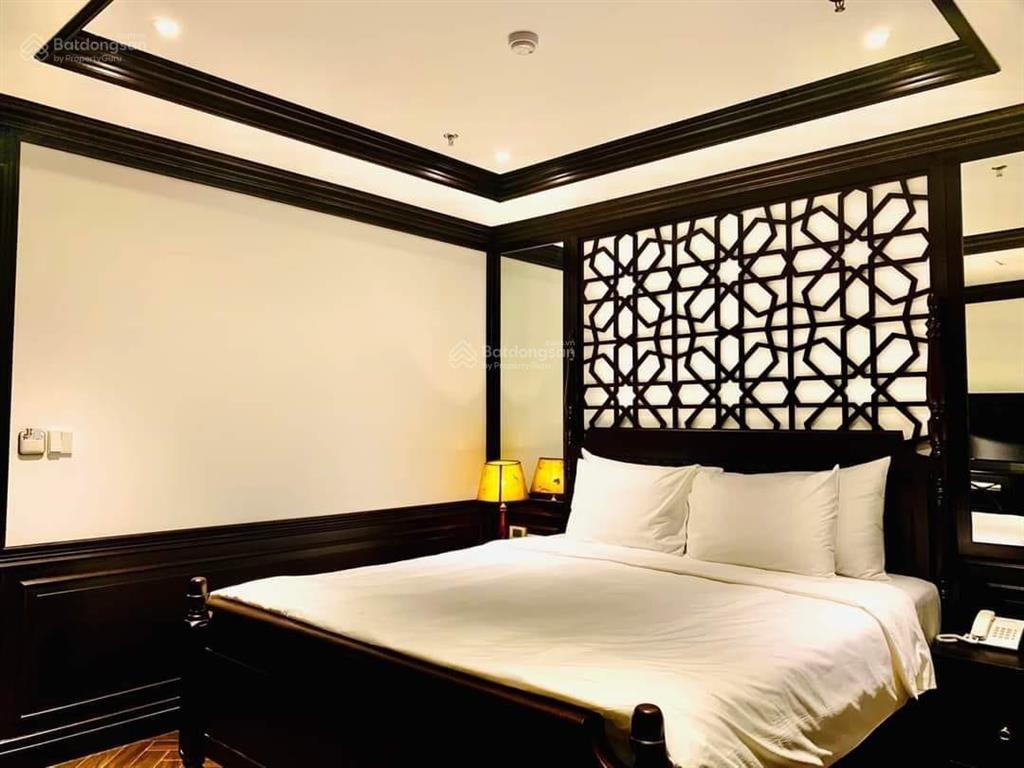 Cần bán khách sạn mp cửa bắc  phan đình phùng, dt 155m2 x 15t mt 7m (40 phòng kinh doanh)