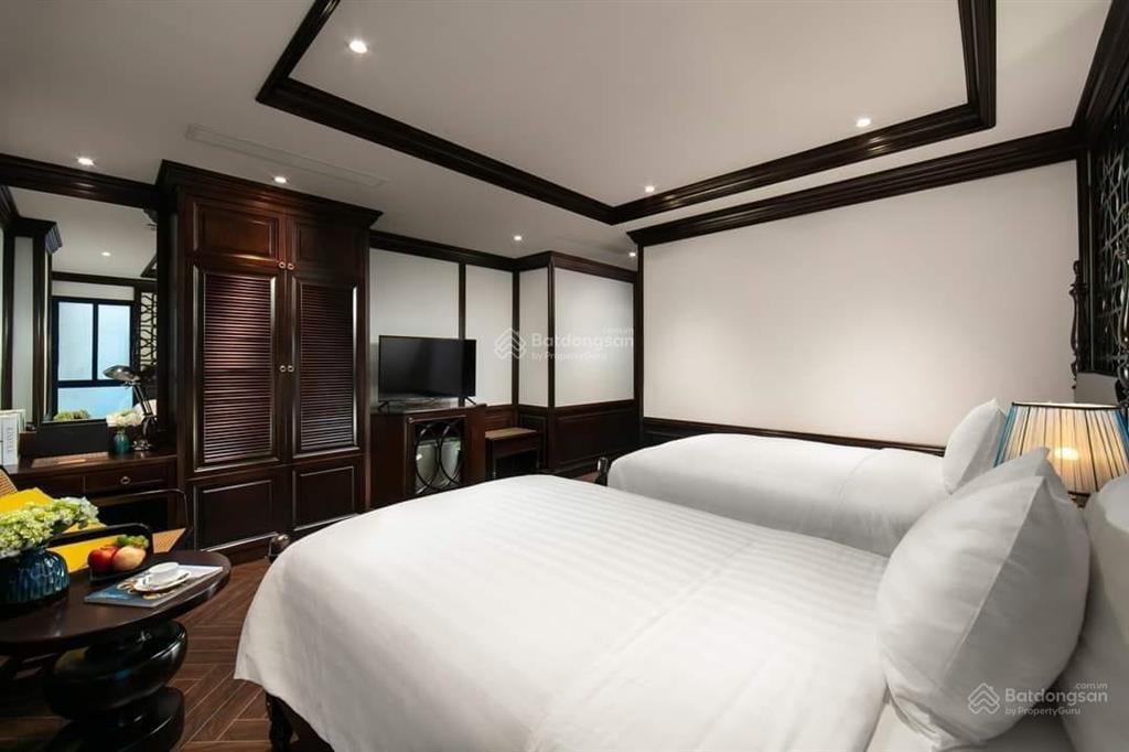 Cần bán khách sạn mp cửa bắc  phan đình phùng, dt 155m2 x 15t mt 7m (40 phòng kinh doanh)