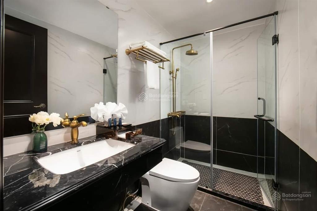 Bán khách sạn 15 tầng mp phan đình phùng dt 530m2 x 15 tầng mt 15m