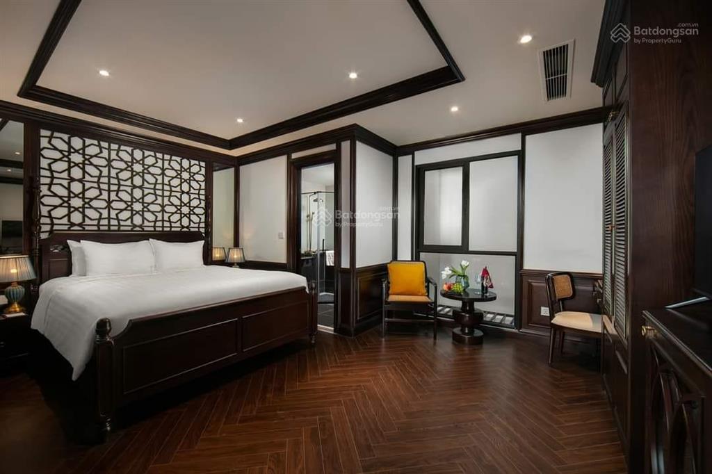 Bán khách sạn 15 tầng mp phan đình phùng dt 530m2 x 15 tầng mt 15m