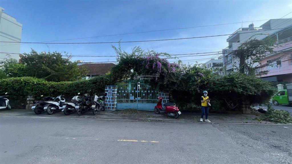 Siêu phẩm lô góc 2 mặt tiền có 1  0  2 tại trung tâm nha trang diện tích khủng lên đến 892,5m2