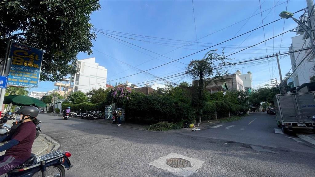 Siêu phẩm lô góc 2 mặt tiền có 1  0  2 tại trung tâm nha trang diện tích khủng lên đến 892,5m2