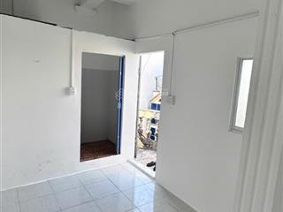 Phòng trọ giá tốt ngay sân bay tân sơn nhất  21/1 trường sơn q. tân bình