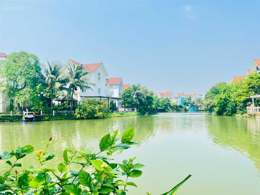 Bán gấp bt bằng lăng 0309, hướng tn, 229.8m2 đất, xd 435.9m2 khu vip view sông rộng, giá 60.5 tỷ