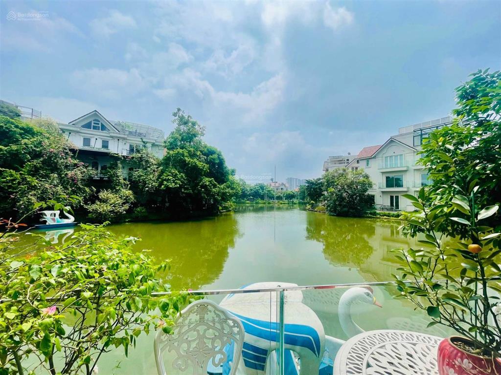 Bán gấp bt bằng lăng 0309, hướng tn, 229.8m2 đất, xd 435.9m2 khu vip view sông rộng, giá 60.5 tỷ