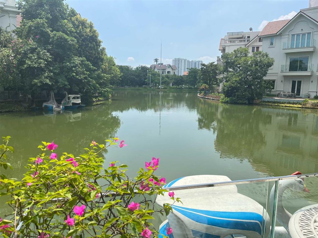 Bán nhanh bt hoa sữa 02  08 hướng đb 200.5m2 xây dựng 412m2 view vườn hoa lớn sông miên man 60.5tỷ