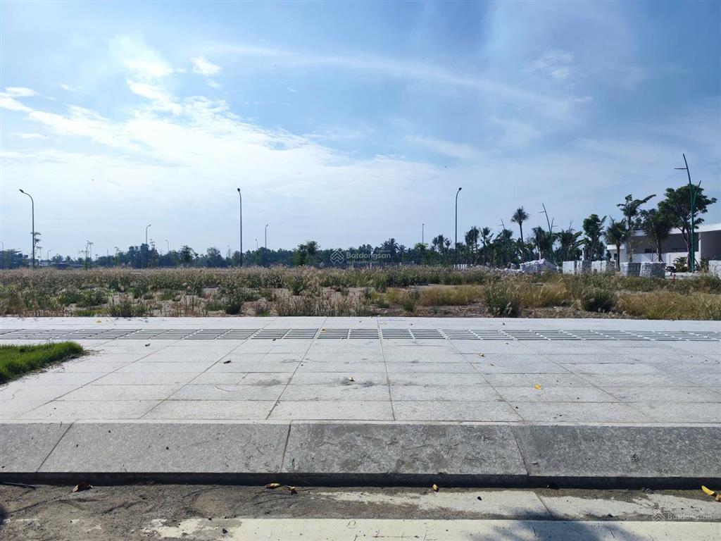 Bán gấp lô đất 108m2 rẻ đẹp agora city gần công viên, nhà hàng cafe hướng tây bắc sổ hồng riêng