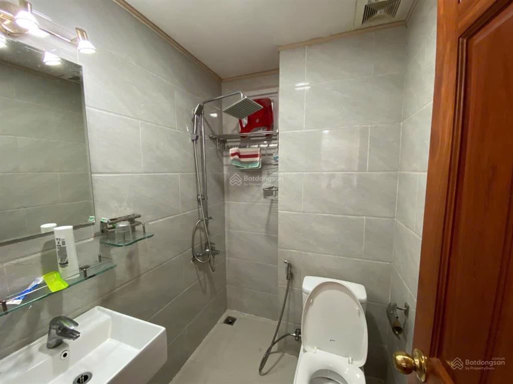 Cho thuê nhanh căn samsora 2pn2wc có logia, full nt 57m chỉ 6tr/tháng