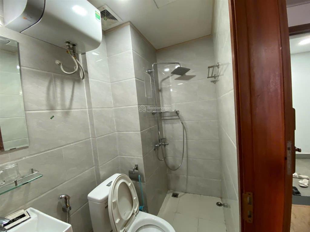 Cho thuê nhanh căn samsora 2pn2wc có logia, full nt 57m chỉ 6tr/tháng