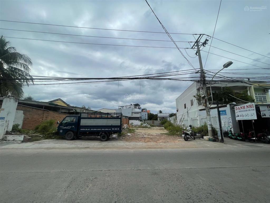 Bán lô mặt tiền kinh doanh đường lương định của tp nha trang. 169m2, giá chỉ 6.5 tỷ