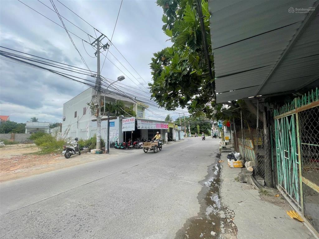 Bán lô mặt tiền kinh doanh đường lương định của tp nha trang. 169m2, giá chỉ 6.5 tỷ