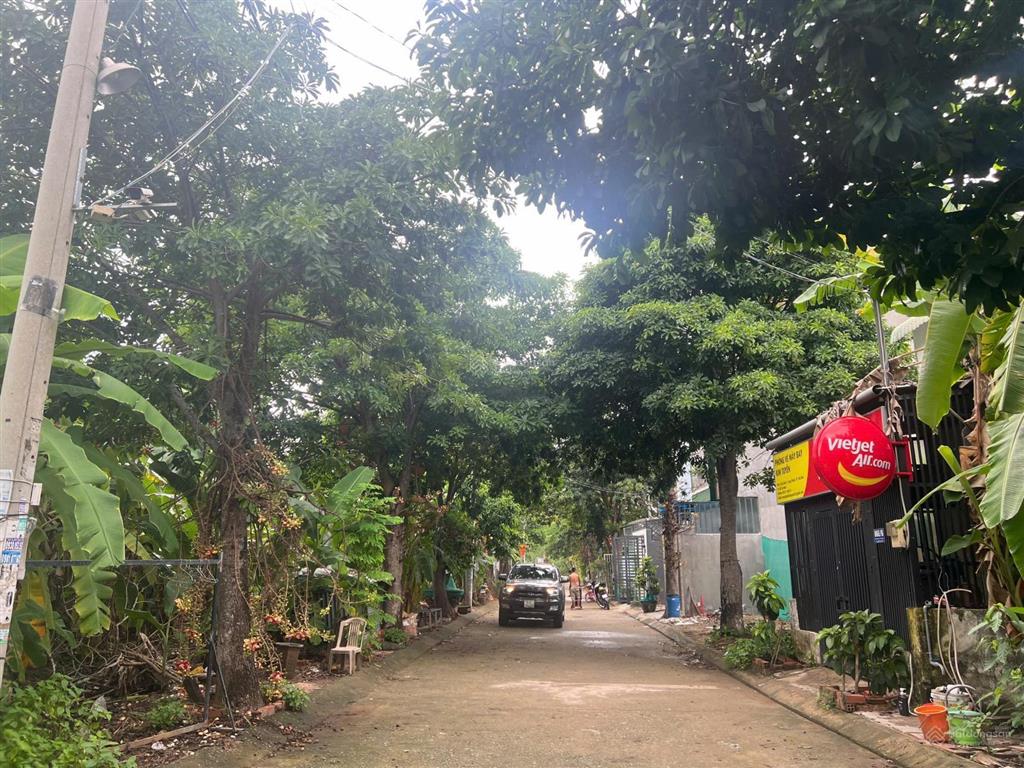 Đất 4,4m*21,5m kdl sinh thái đường cầu đình vuông vức cách ngã 3 long phước 200