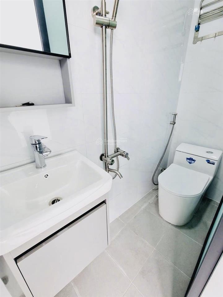 Chính chủ bán nhà mặt tiền tú mỡ,f7, trệt+2 lầu ngay vincom phan văn trị