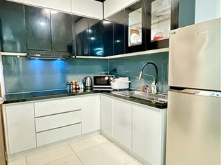 Saigon royal quận 4, 2 phòng ngủ 2wc, nội thất cao cấp, ban công thoáng, giá 20 triệu