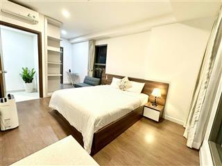Bán nhanh ch saigon royal view sông sài gòn, pháo hoa 2 pn 86m2, nội thất siêu đẹp, giá bán 11.9 tỷ