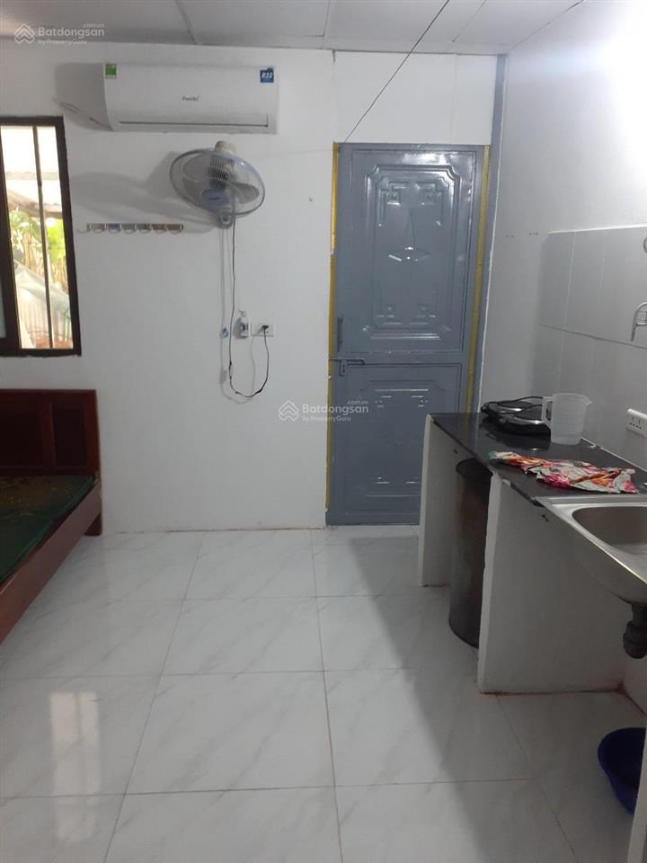 Cho thuê căn hộ sutudio,mới đẹp tầng1 28m2giá3,5tr/th,ô tô đỗcửa lương đình của phương mai đđ